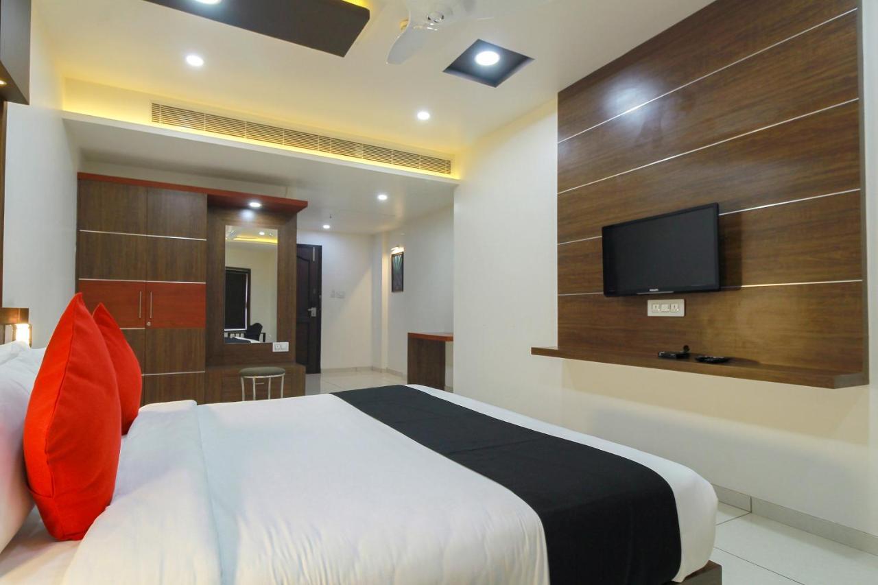 Le Moshe Inn Ferokh Luaran gambar